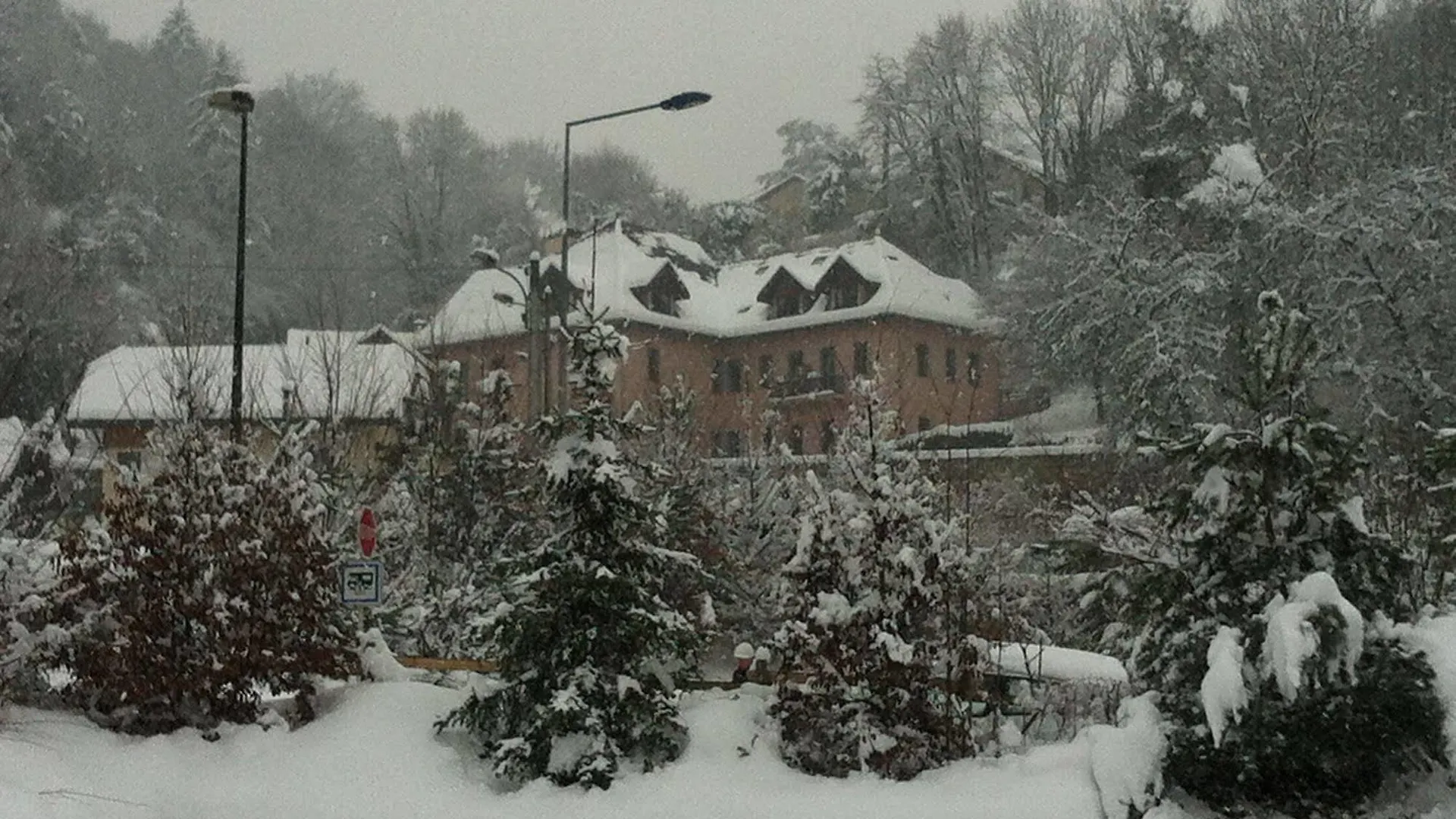 ***  Hotel Des Marquisats Annecy France